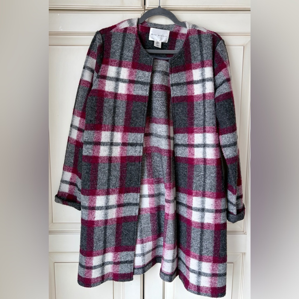 Max Studio Plaid Jacket. Wool blend. Medium